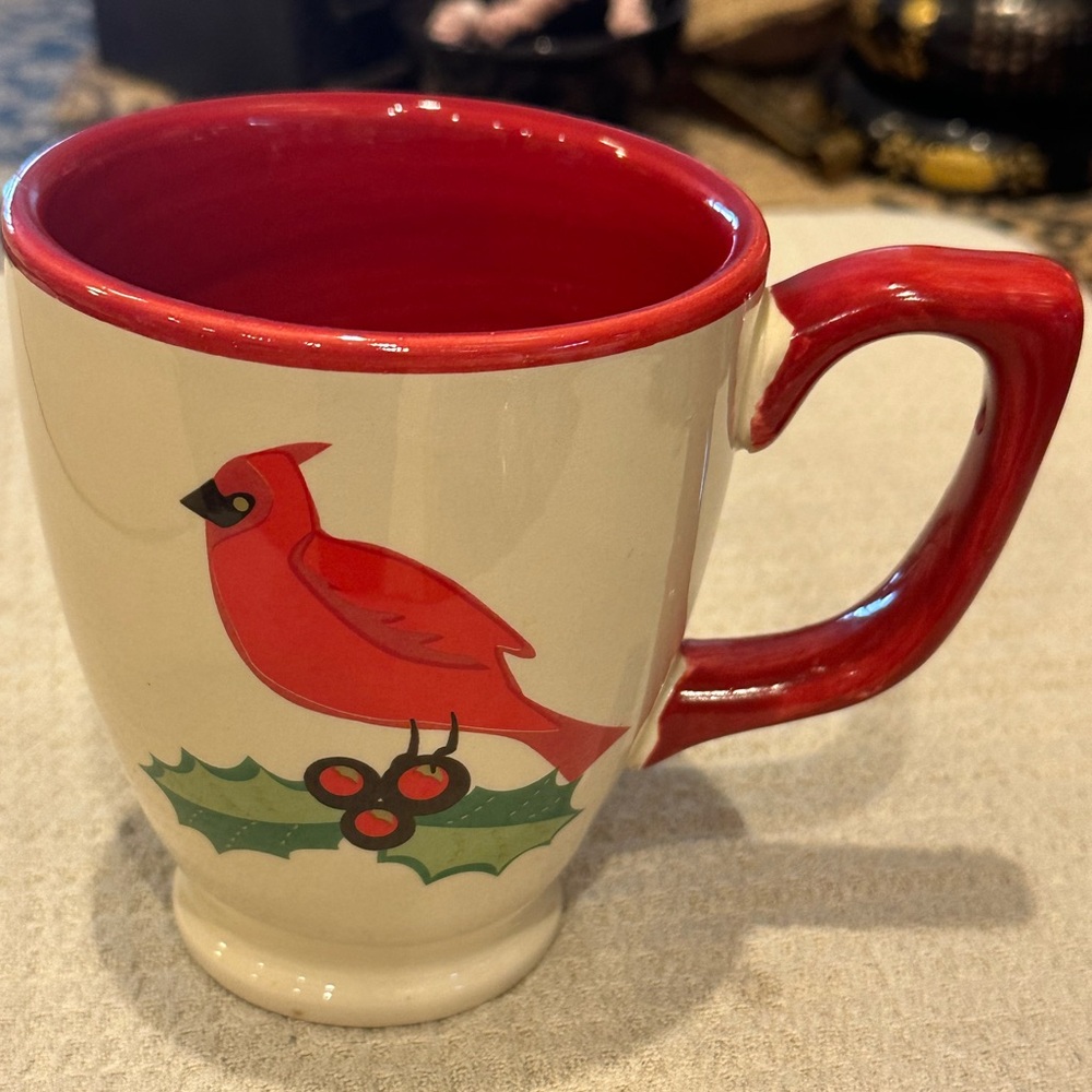 NWOT Gibson Everyday Red and Cream Cardinal Holly Mug Christmas Holiday